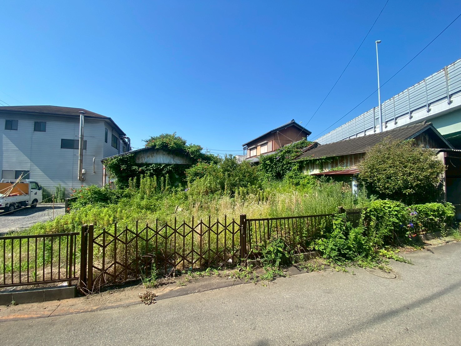 空き家除草管理Before画像