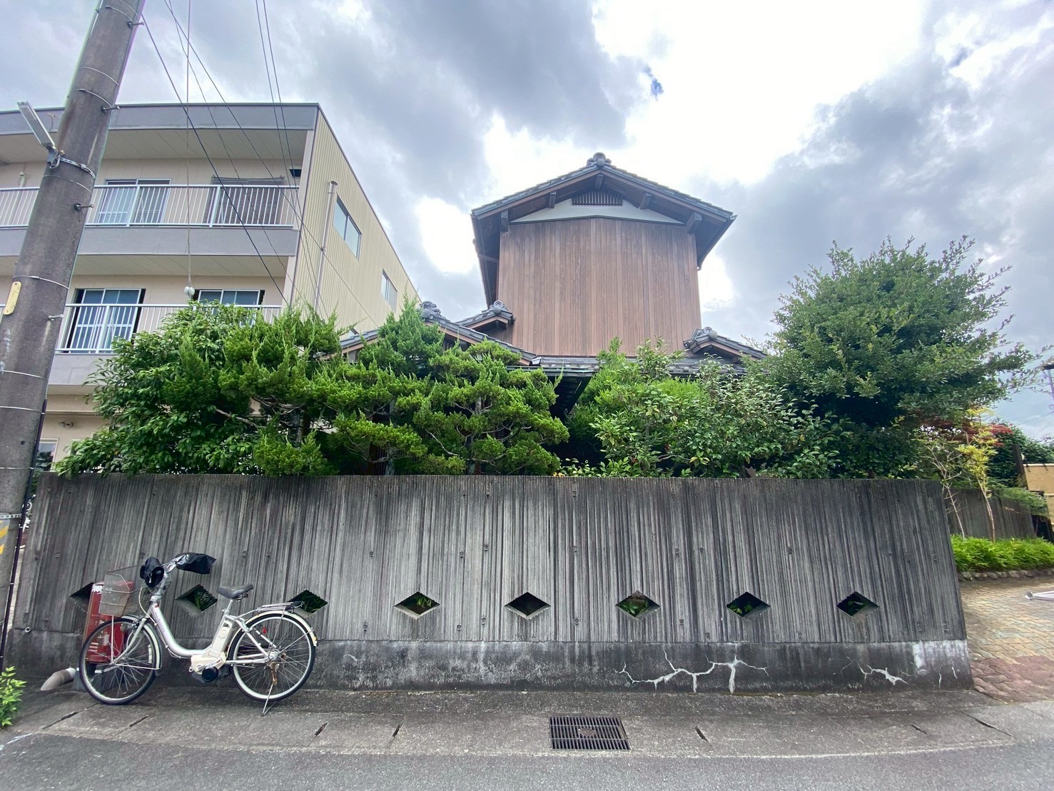 風情のある庭の管理Before画像